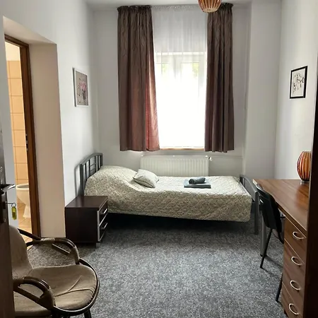 Lesny Dom 巴尔利内克