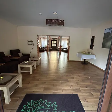 Bed & Breakfast Lesny Dom *