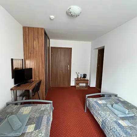 住宿加早餐酒店 Lesny Dom 巴尔利内克