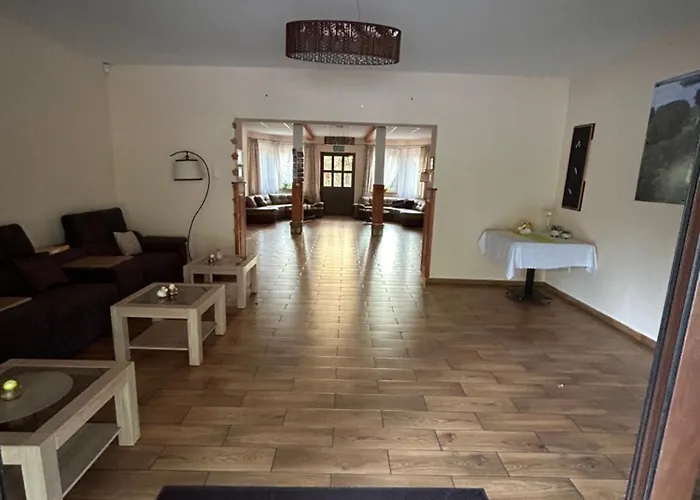 Bed and breakfast Lesny Dom 3*